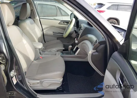 2013 Subaru Forester 2.5X Limited z USA, uszkodzony, nr VIN JF2SHAEC4DH407340